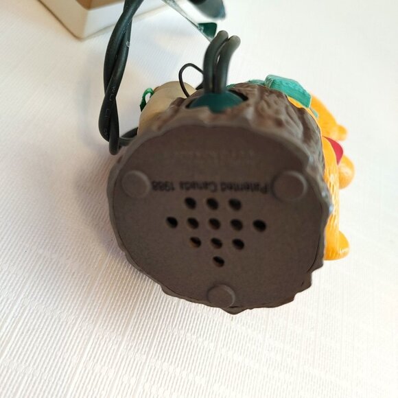 Winnie The Pooh Hear Pooh's Voice Hallmark Keepsake Magic Ornament - Picture 9 of 9